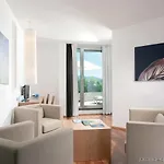 Sea Art Отель Вадо-Лигуре